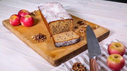 Schritt-für-Schritt-Anleitung für einen leckeren Walnuss-Apfel-Kuchen