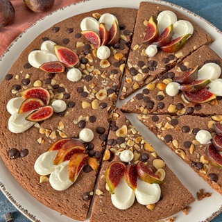 Schokoladen-Cookie-Tarte mit Feigen