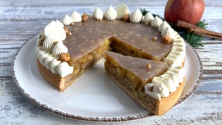 Bratapfel-Haselnuss-Tarte 