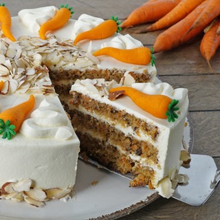 Karottenkuchen mit Frischkäse-Buttercreme