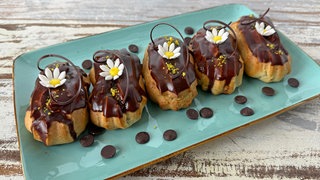 Eclairs mit Mokkacreme-Füllung
