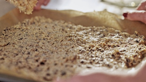 Der Teig zu "Franziskas Plätzchen" auf einem Blech