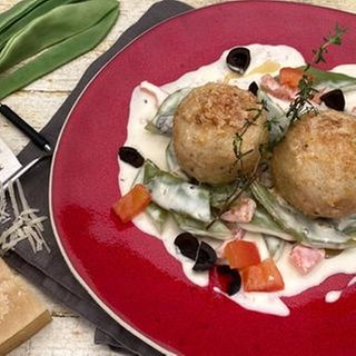 Grüne Bohnen-Ragout mit Parmesanknödel