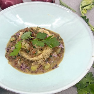 Linsen-Kohlrabi-Curry mit Quinoa