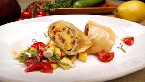 Zucchini-Polenta-Strudel