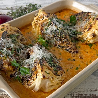 Gebratener Weißkohl in Käse-Sahne-Soße