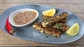 Halloumi-Stäbchen mit Chili-Limetten-Dip