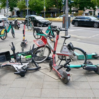 E-Scooter und Leihräder