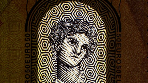 Das Hologramm-Fenster eines 50-Euro-Scheins zeigt die mythologische Figur Europa.