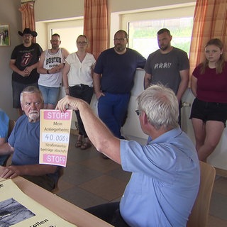 Die Anwohner in Trittscheid wehren sich gegen die vorgesehenen hohen Ausbaubeiträge.