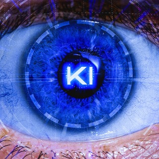 Großaufnahme eines Auges. In der Iris ist das Wort "KI" eingeblendet.