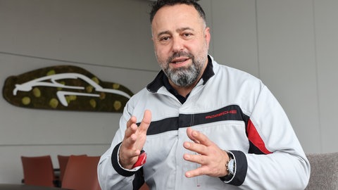 Ibrahim Aslan ist seit Mitte 2025 Gesamtbetriebsratsvorsitzender bei Porsche.