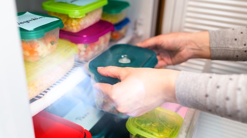 Lebenmittel im Gefrierfach