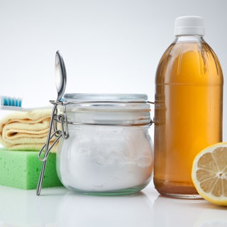 Putzsachen mit Natron