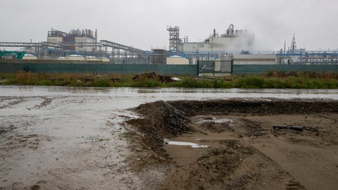 Auch in anderen Ländern, wie hier im belgischen Antwerpen, wird an Verfahren zur Beseitigung giftiger PFAS-Chemikalien gearbeitet.
