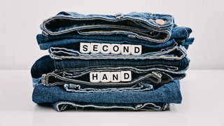 Jeans mit der Bezeichnung Second Hand