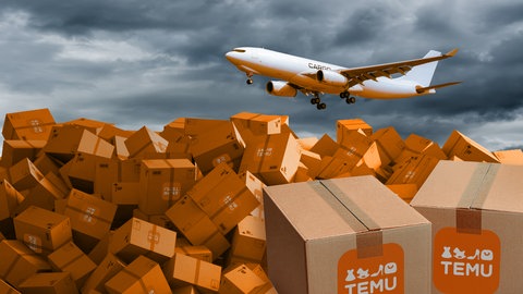 Orangene Pakete mit Temu-Schriftzug stapeln sich zum Himmel, darüber Flugzeug. Was ist das Problem mit Temu? Wie gut und sicher sind die Produkte?