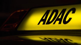 Leuchtendes ADAC-Logo
