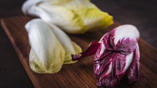 Chicoree gehört zu den bitteren Gemüsesorten