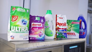 Sechs Waschmitteln im Test: Wer besteht den Kaltwäschetest?