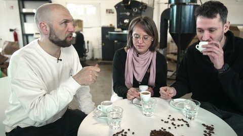 Günstige Kaffee-Maschinen im Test: Welche macht den besten Espresso?