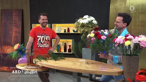 Weihnachtlicher Strauß mit Chrysanthemen