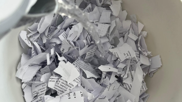 und für ein paar Stunden in Wasser einweichen.