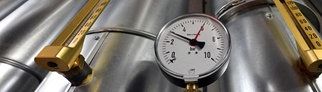 Nach dem Entlüften Wasserdruck prüfen | So entlüftet ihr eure Heizung richtig