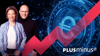 Im Bild ist ein leuchtendes Euro-Zeichen zu sehen. In dieser Folge des Plusminus Podcasts geht es um den Digitalen Euro. Er soll die US-Abhängigkeit beim Bezahlen verringern. Gamechanger oder teures Experiment? Nutzen, Zeitplan und Kosten im Check.