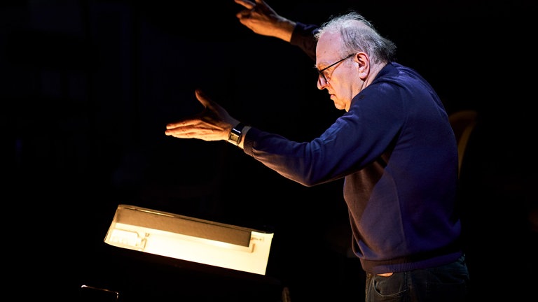 Der Fall Babel - Uraufführung bei den Schwetzinger SWR Festspielen