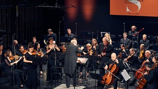 Reinhard Goebel dirigiert das SWR Symphonieorchester