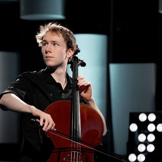 Cellist Lionel Martin