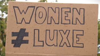 Protestschild gegen hohe Mieten. Bild: Arte