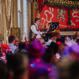 Musikprofessor Werner Beidinger bei seinem Auftritt bei in Frankenthal 2025