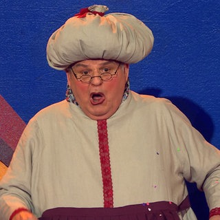 Heinz Meller in seiner Rolle „Fraa Bohnebeitel“