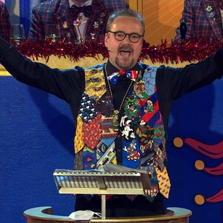 Jochen Merz feiert Premiere mit „Einer von uns…“