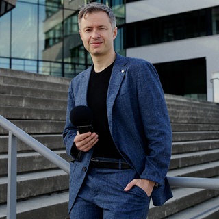 Michael Richmann ist Sportredakteur, Podcast- und Feature-Autor für SWR Sport und SWR Kultur.