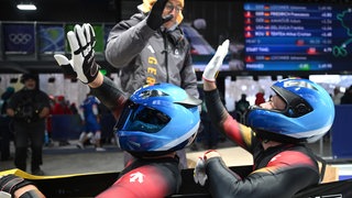 Bobpilot Johannes Lochner bei den Olympischen Spielen. 