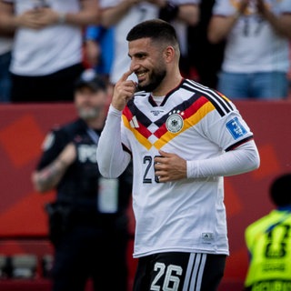 Mann mit Näschen: Deniz Undav