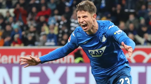 Adam Hlozek bejubelt seinen Treffer zum 2:2 gegen Frankfurt.