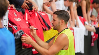 Christian Günter beim Trainingsauftakt des SC Freiburg