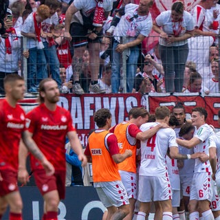 Enttäuschte Spieler des 1. FC Kaiserslautern