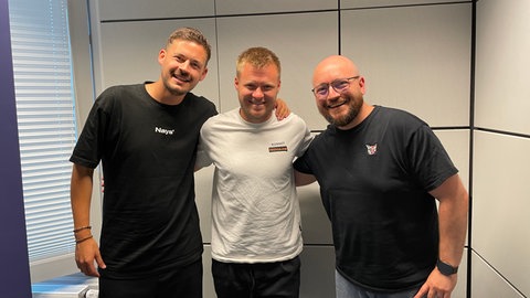 Jean Zimmer bei seinem Besuch im SWR Podcast-Studio mit Marius Müller und Sebastian Zobel.