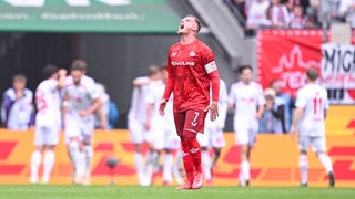 Marlon Ritter (1. FC Kaiserslautern) ärgert sich.