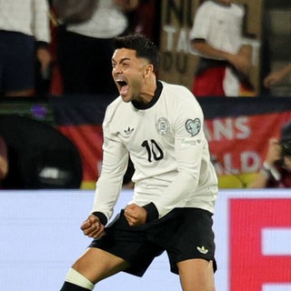 Nadiem Amiri bejubelt seinen Treffer gegen Nordirland