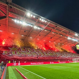 Mainz-Fans mit Pyrotechnik in der Conference League