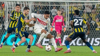 Fenerbahce Istanbul gegen VfB Stuttgart in der Europa League