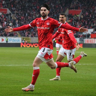 War gegen Hannover 96 der Matchwinner des FCK: Semih Shahin bejubelt seinen Siegtreffer zum 2:1