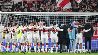 Der VfB Stuttgart feiert den Sieg gegen RB Leipzig
