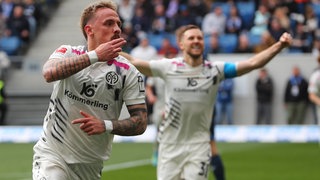 Phillip Tietz (Mainz 05) jubelt über seinen Treffer gegen Hoffenheim